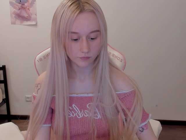 Екранни снимки на излъчване AngelicBaby