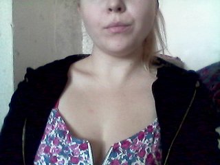 Екранни снимки на излъчване AngelinaOGirl