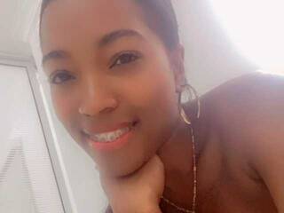 Еротичен видео чат Angelinnasexy