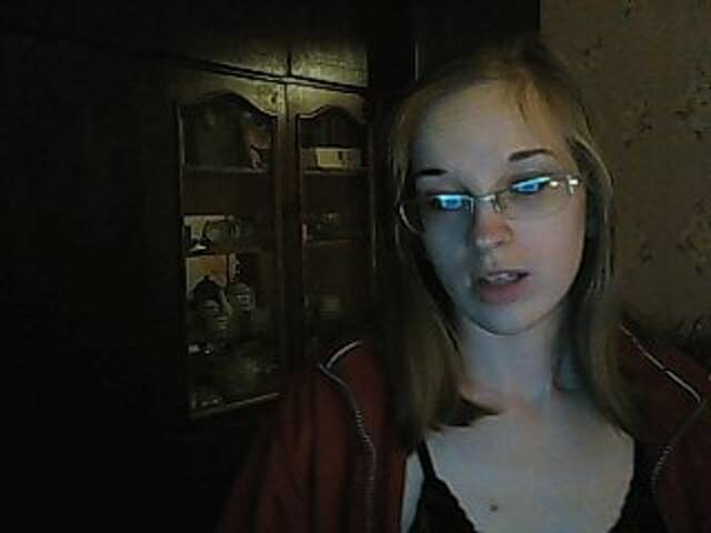 Екранни снимки на излъчване Angelpussy1