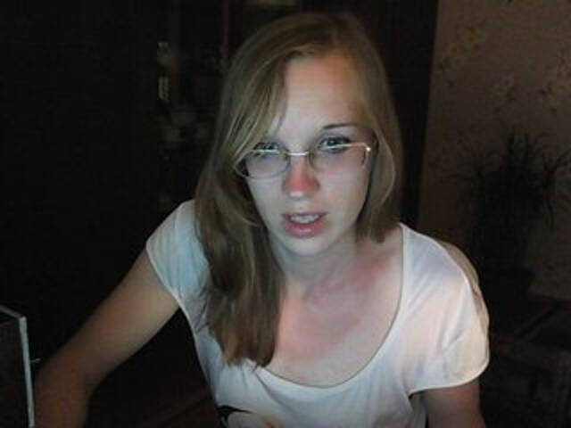 Екранни снимки на излъчване Angelpussy1