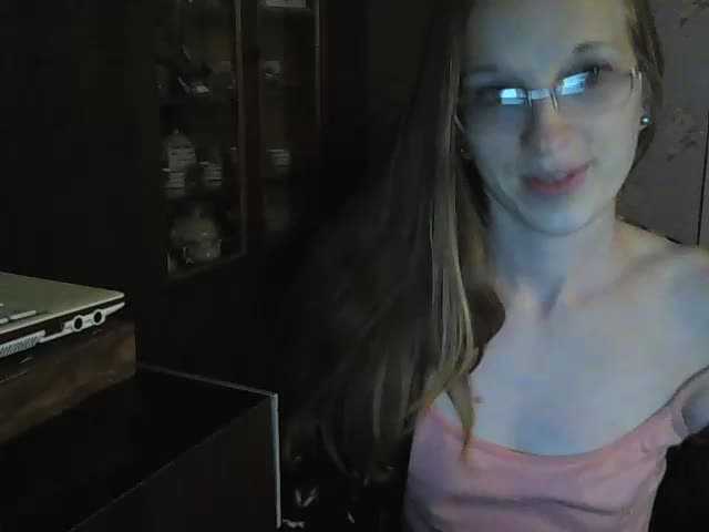 Екранни снимки на излъчване Angelpussy1