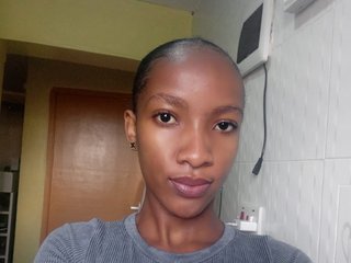 Еротичен видео чат Angydoll