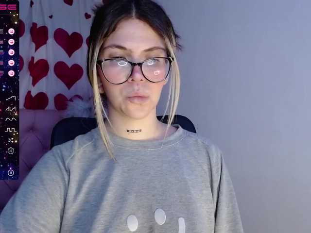 Екранни снимки на излъчване canela_love