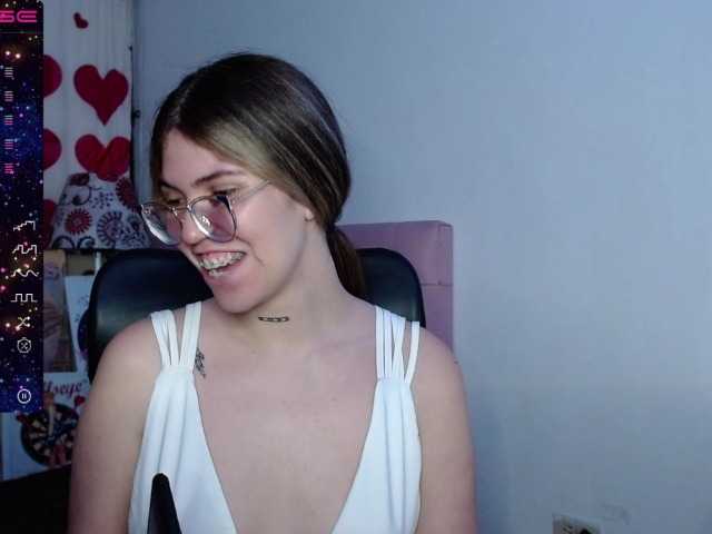 Екранни снимки на излъчване canela_love