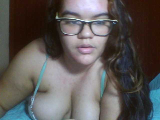 Екранни снимки на излъчване AnitaRedd