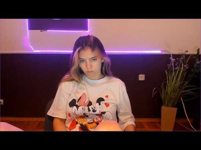 Екранни снимки на излъчване Alishasweet02