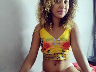 Еротичен видео чат AnnahRise