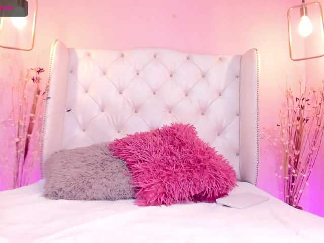 Екранни снимки на излъчване AnnyBee