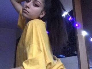 Еротичен видео чат applepieee