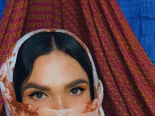 Еротичен видео чат Aprile