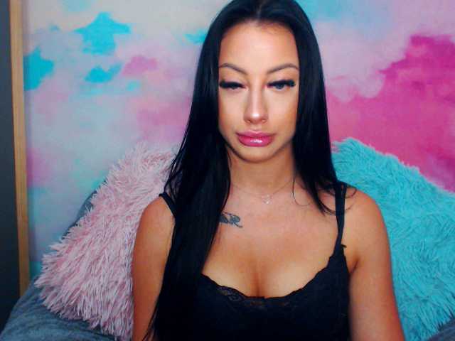 Снимки ArianaCute WHO WANT TO SEE ME NAKED? COME TO FULL PRIVAT!