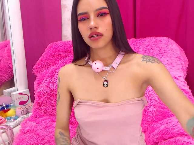 Снимки ArianaMoreno ♥ Just because today is Friday, I will give you the control of my lush for 10 minutes for 200 tokens ♥ ♥ Just because today is Friday, I will give you the control of my lush for 10 minutes for 200 tokens ♥