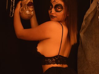 Еротичен видео чат ArianaSanders