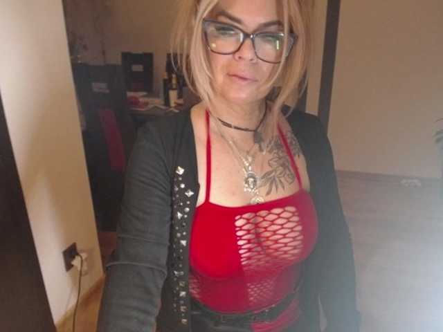 Снимки ArianeSexy Hello! Sexy milf here. TIP ME FOR FOLLOW.
