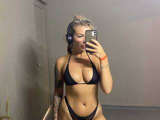 Еротичен видео чат ArielArls