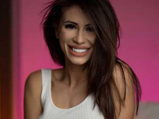 Еротичен видео чат AryaLopes