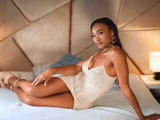 Еротичен видео чат Asha-Kamara