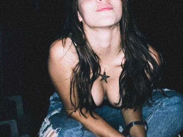 Снимка на профила AshleyCyrus