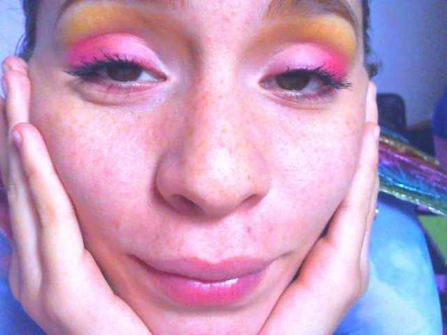 Екранни снимки на излъчване AshleyCyrus