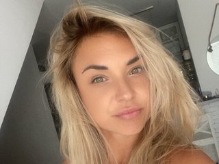 Еротичен видео чат AshleyPerfect