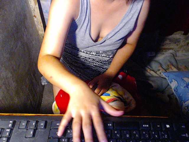 Снимки AsianHotGirl hi bby give me 20 token for my tits 30 ass 100 pussy