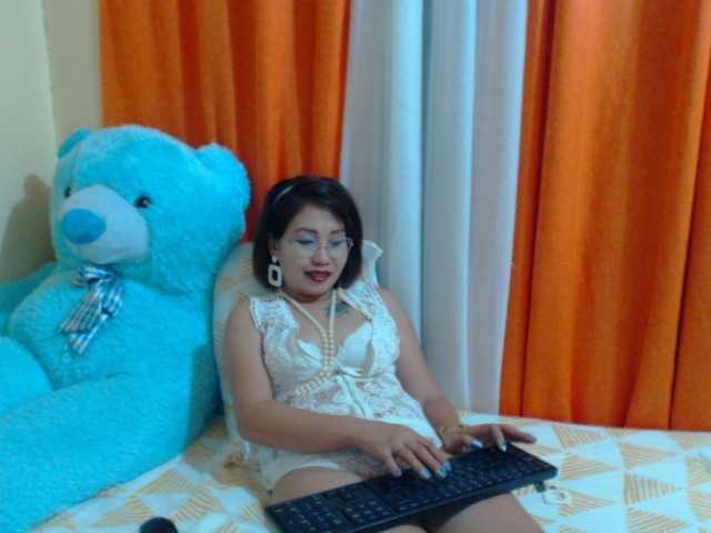 Екранни снимки на излъчване asiansusan