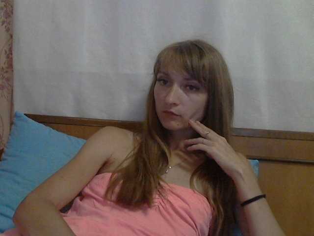 Екранни снимки на излъчване AsyaBlond