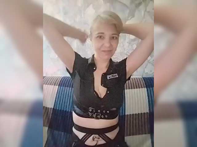 Екранни снимки на излъчване AsyaLorna