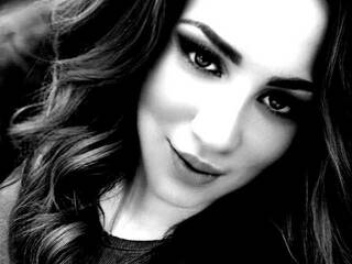 Еротичен видео чат Asynaa