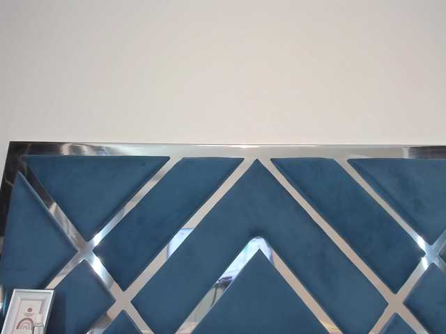 Екранни снимки на излъчване Aurora-Collin