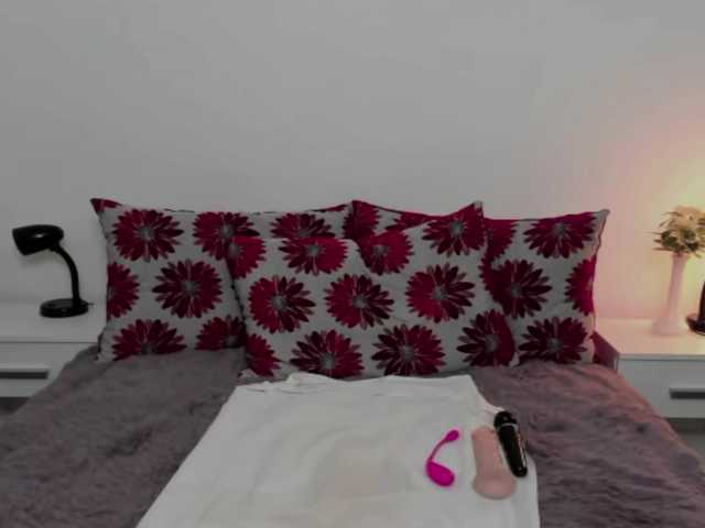 Снимки Aurora133 hello,welcome to my bed, some surprises?