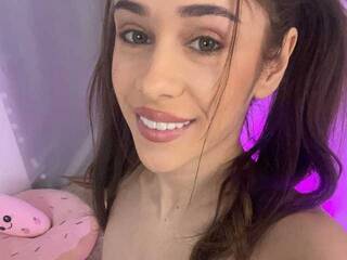 Еротичен видео чат AvaSolis