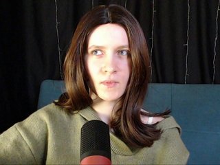 Еротичен видео чат AverageGirl