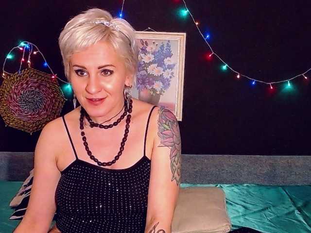 Екранни снимки на излъчване Amrolla