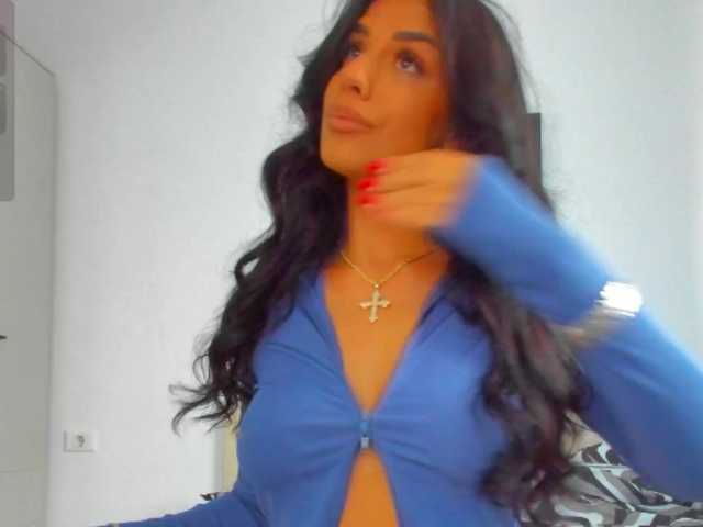 Екранни снимки на излъчване Aylinhazell