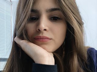 Еротичен видео чат MoonSura