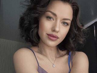 Еротичен видео чат B-BDoll