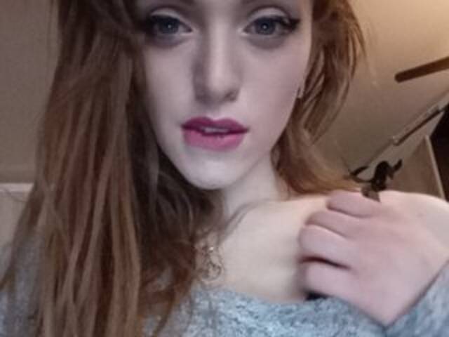 Екранни снимки на излъчване b1ToorBoPussy