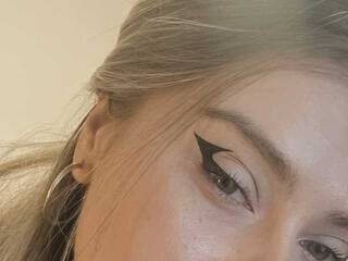 Еротичен видео чат Babbylunna