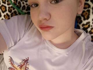 Еротичен видео чат Baby-Molly