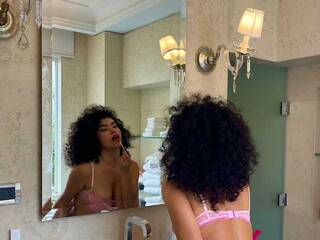 Еротичен видео чат babydripp