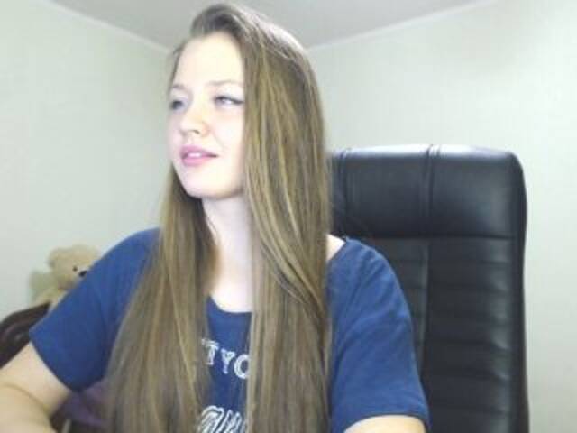 Екранни снимки на излъчване _YoungGirl_