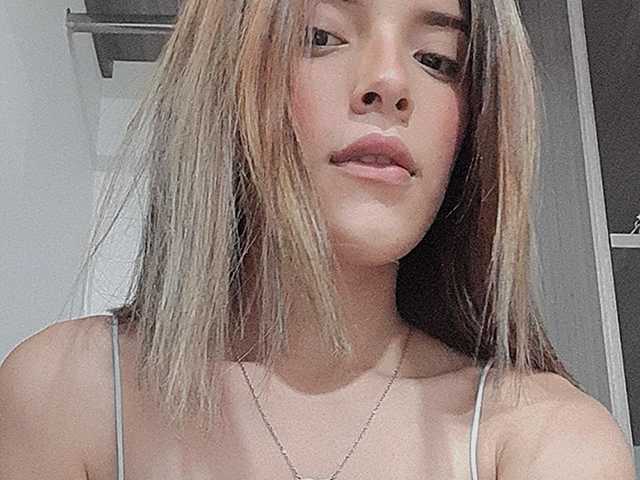Снимка на профила barelylegal11