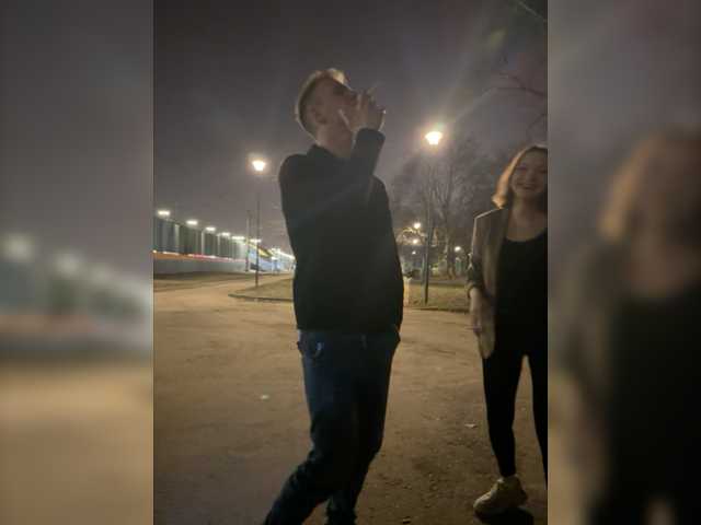 Екранни снимки на излъчване BC-SwedishFamily