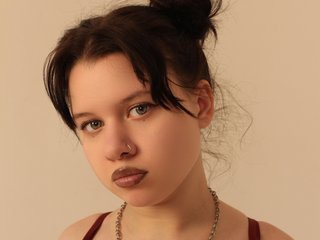 Еротичен видео чат BeeLili