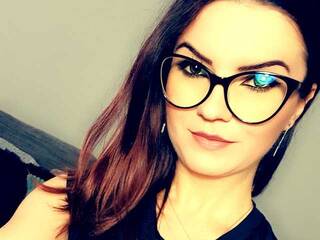 Еротичен видео чат Bella-Diamond