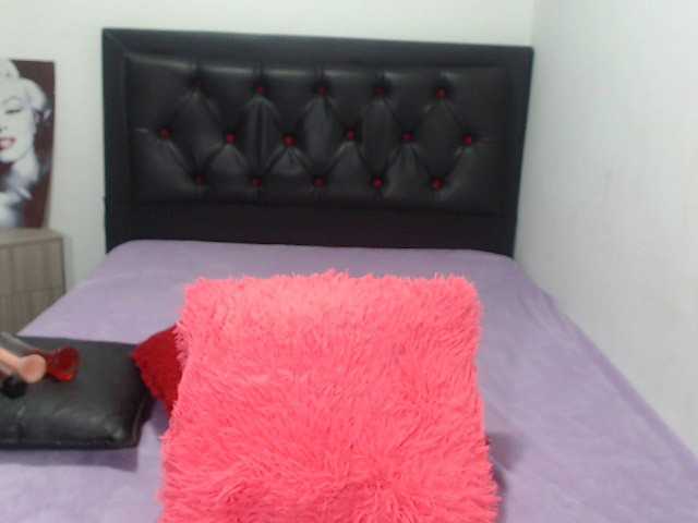 Екранни снимки на излъчване BetsyGonzalez