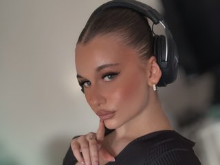 Еротичен видео чат BettyGrey