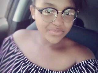 Еротичен видео чат BigAssnyash27